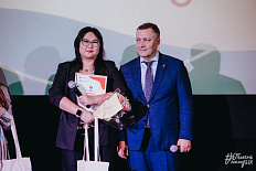 084-pLE8vg3LUB8.jpg