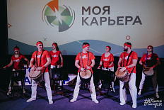 075-rMCeJwiANjc.jpg